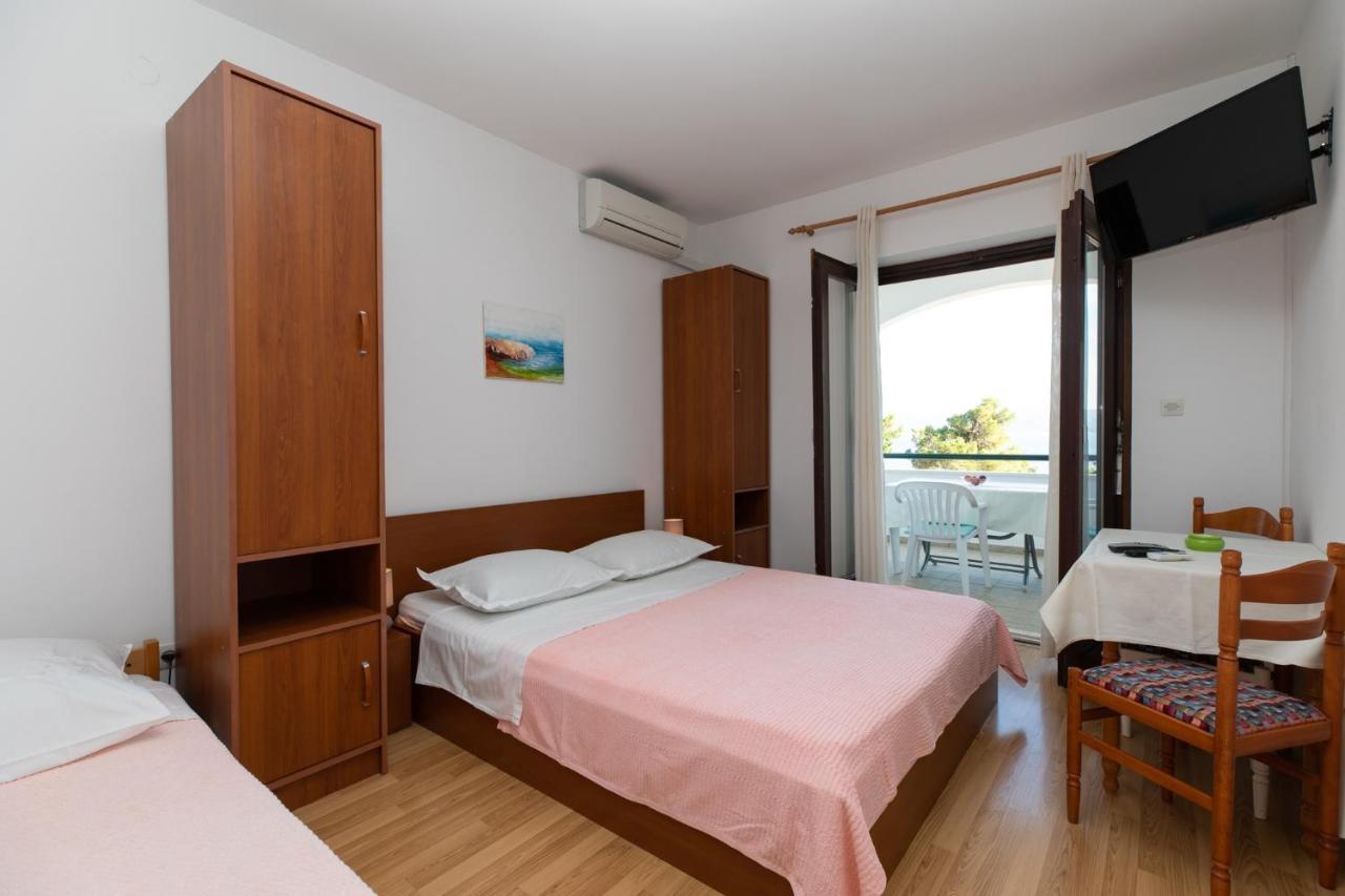 Apartments By The Sea Medici, Omis - 1046 미미체 외부 사진