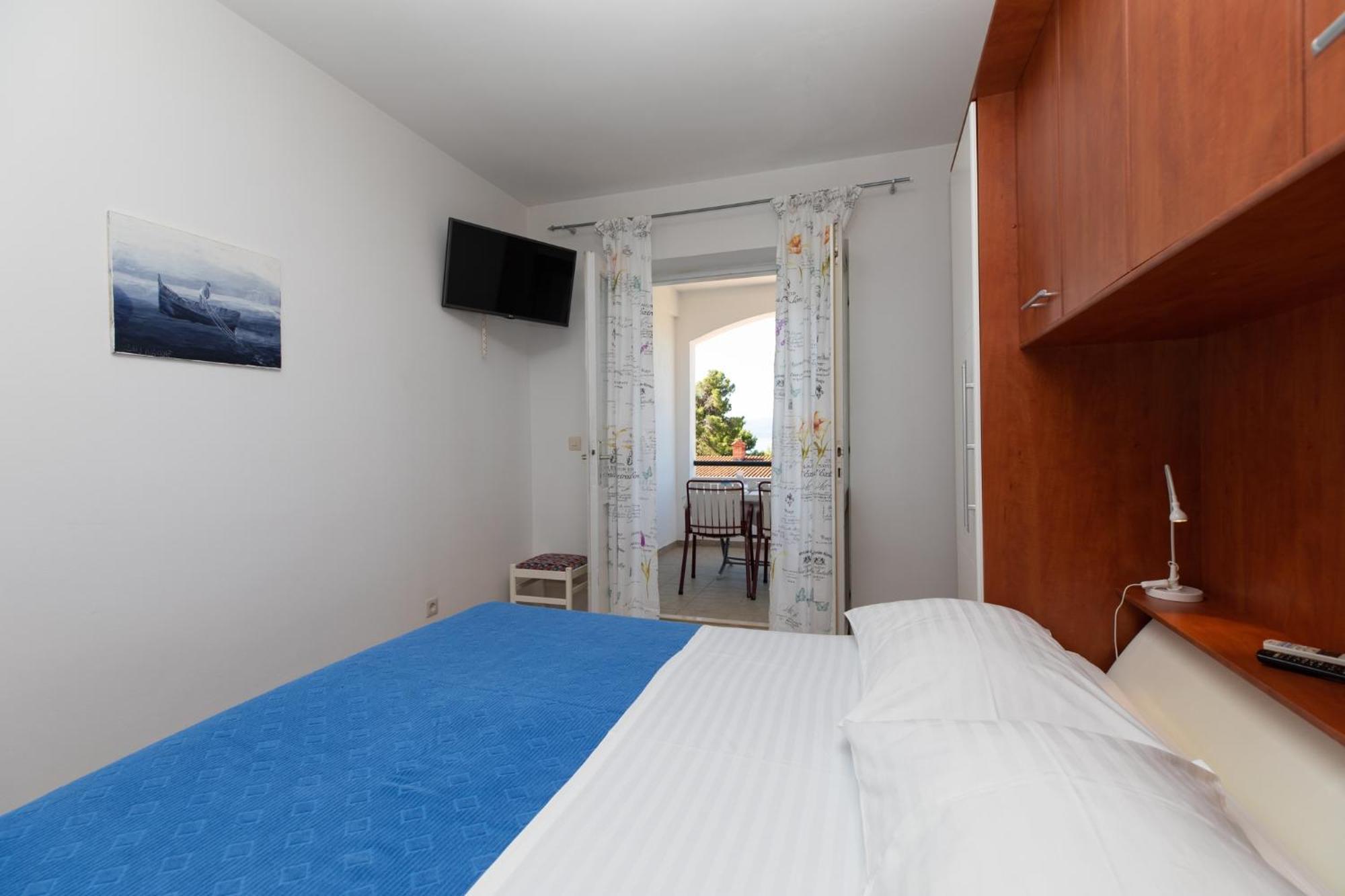 Apartments By The Sea Medici, Omis - 1046 미미체 객실 사진